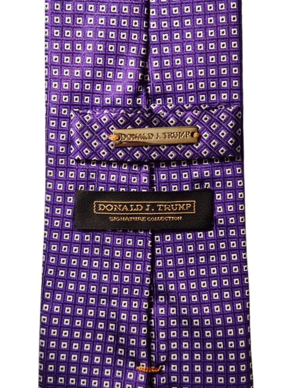 Donald J Trump Signature Collection Tie Necktie Purple Silver Geometric Silk
